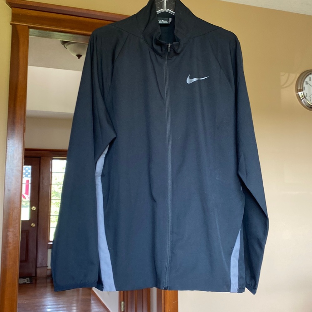 Men’s Nike Large Light Weight Jacket